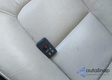 2012 Volvo Xc70 3.2/3.2 Platinum/3.2 Premier/3.2 Premier Plus z USA, uszkodzony, nr VIN YV4940BZ2C1144491